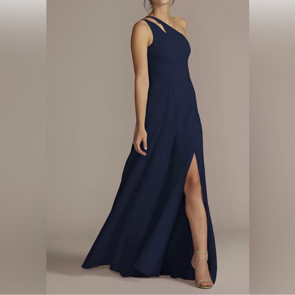 Elegant One-Shoulder Navy Evening Gown